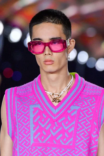 Look 44